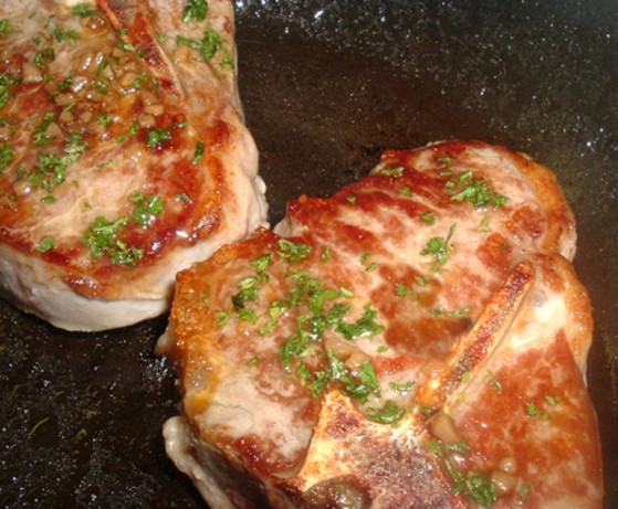 American Broiled Seasoned Lamb Chops Dinner