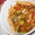 American Hearty Vegetable Soup with Cannellini Beans and Wholemeal Pasta Appetizer