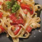 American Fettuccini with Basil and Brie Cheese Appetizer