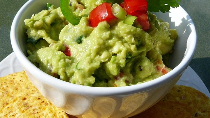 American Chunky Paleo Guacamole Recipe Appetizer