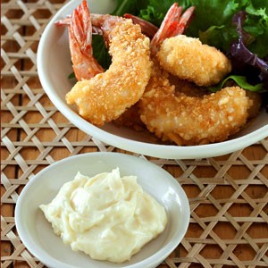 Canadian Macadamia Crusted Prawns with Aioli Appetizer