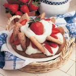 British Strawberry Shortbread Shortcake Dessert