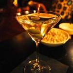 American Dry Martini Cocktail Appetizer