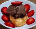 Australian Meringue Tarts With Strawberries Dessert