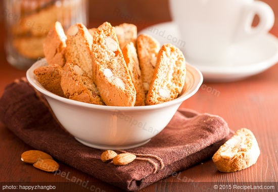 Italian Almond Biscotti 2 Dessert