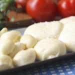 Italian Mozzarella Cheese Home Appetizer