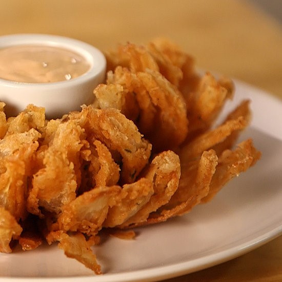 American Blooming Onion 9 Appetizer