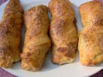 American Easy Crescent Cheddar Twists Appetizer