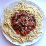 American Espaguettis with Bolognese Sauce Thick Appetizer