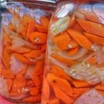 Arabic Carrots in Vinegar Appetizer