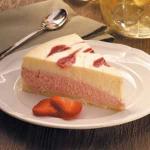 American Strawberry Swirl Cheesecake Dessert