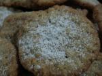 American Thin and Crisp Powdered Oatmeal Cookies Dessert