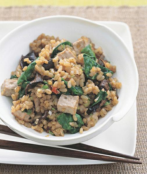 Moroccan Brown Rice with Tofu Dried Mushrooms and Baby Spinach Dinner