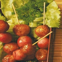 Skewered Chicken Meatballs with Radishes recipe