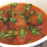 Indian Cauliflower Balls in Tomato-Soy Sauce Manchurian Appetizer