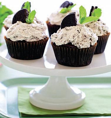 Australian Mint Cookies and Cream Cupcakes - Vegan Appetizer