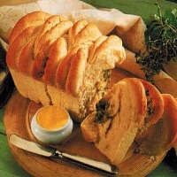 American Cheese And Herb Pull-apart Loaf Appetizer