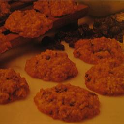 Canadian Apple-oatmeal Cookies Dessert