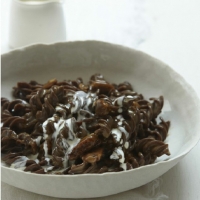 Italian Caramelized Chocolate and Pecans Pasta Dessert