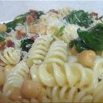Australian Pasta with Spinach Chickpeas and Bacon Dinner