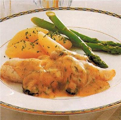 French Wine And Oyster Sauce Poached Flounder Fillets With Appetizer